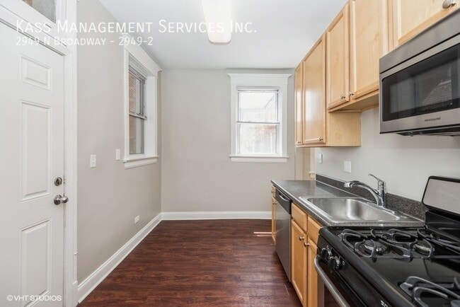 Photo - 2949 N Broadway Unit 2949-2