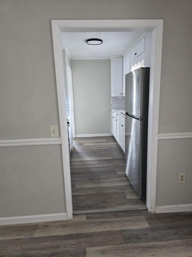 Photo - 331 Robin Ave