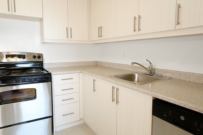 Photo - Nouville Apartments