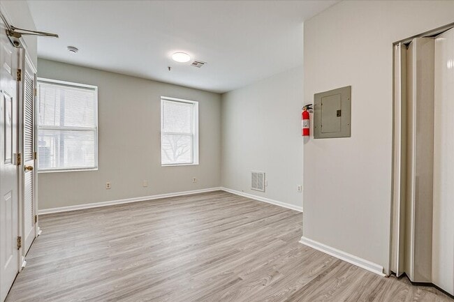 Photo - 213 Hall Ave