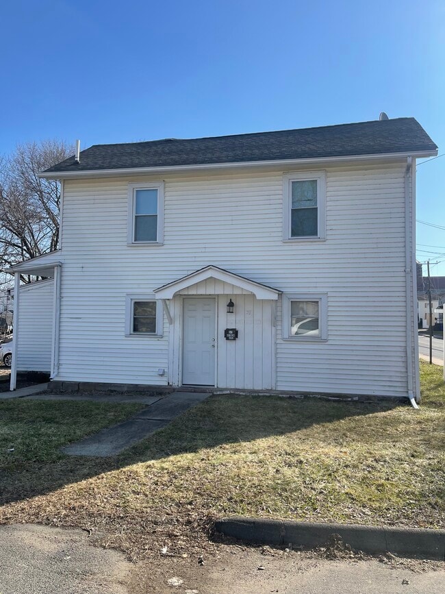 60 Lincoln St Unit 2nd Floor
