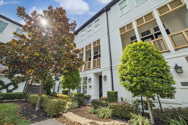 Building Photo - 2928 Rusk St