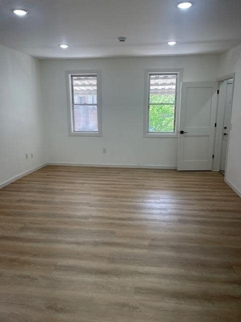 Building Photo - 20 Rock St Unit 2