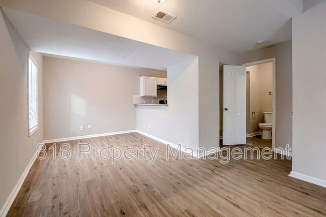 Photo - 6901 Jackson Ave