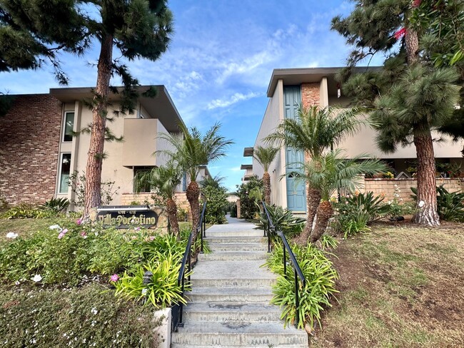 Spacious Multi-Level Townhouse w/hwd flrs,... - Spacious Multi-Level Townhouse w/hwd flrs,...