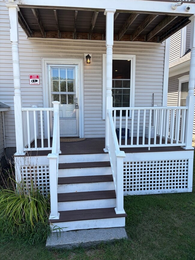 Photo - 313 Jewett St Unit Apt 1