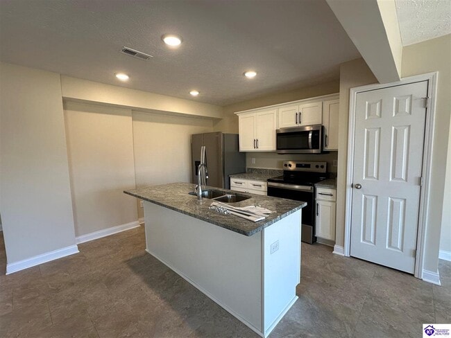 Photo - 214 Dixon Cir