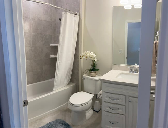 Photo - 823 SE Villandry Way