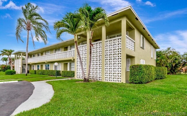 1140 Mahogany Way Unidad 204