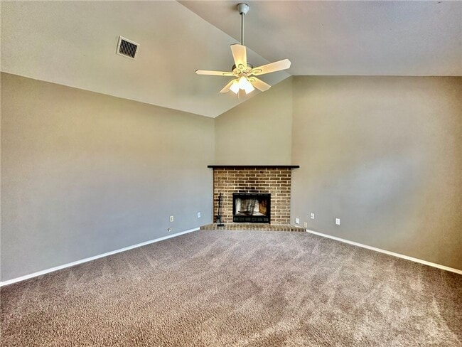 Photo - 2437 W Gum St