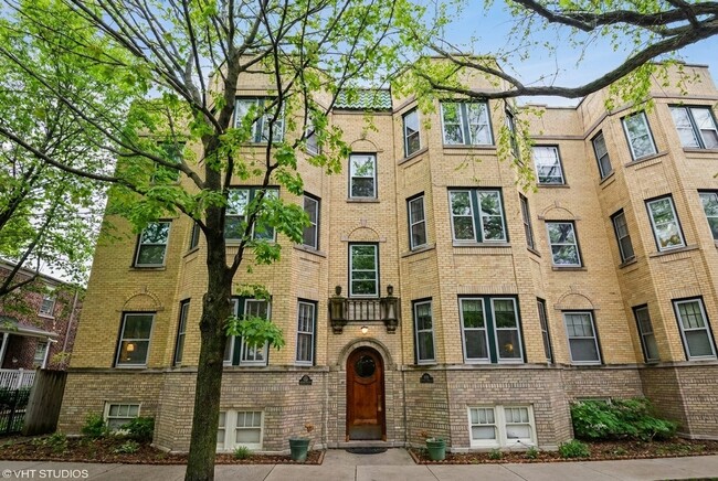 Building Photo - 1009 Greenleaf St