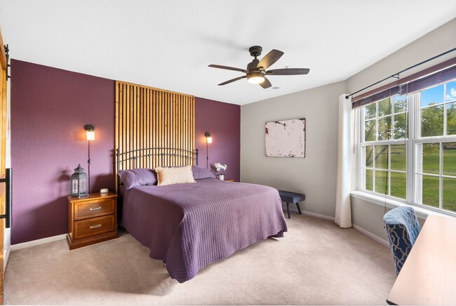 Photo - 140 W Rockford Dr