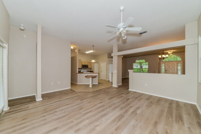 Photo - 6210 Blackberry Ln