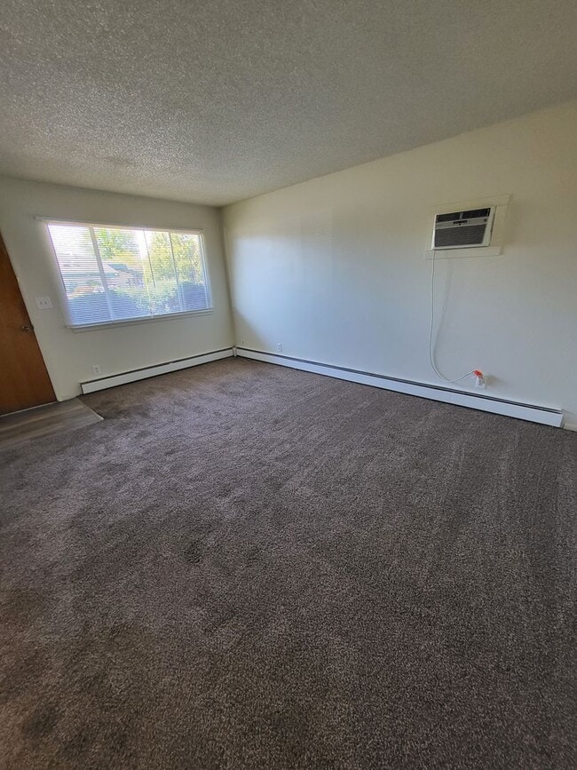 Photo - 1700 E Long St Unit 1700 E Long St