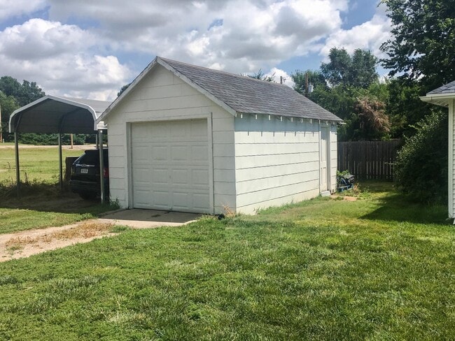Photo - 409 4th St