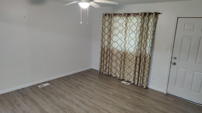 1131 Rambling Rd