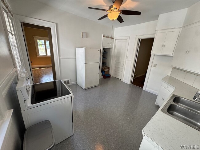 Photo - 7 Berkley Pl