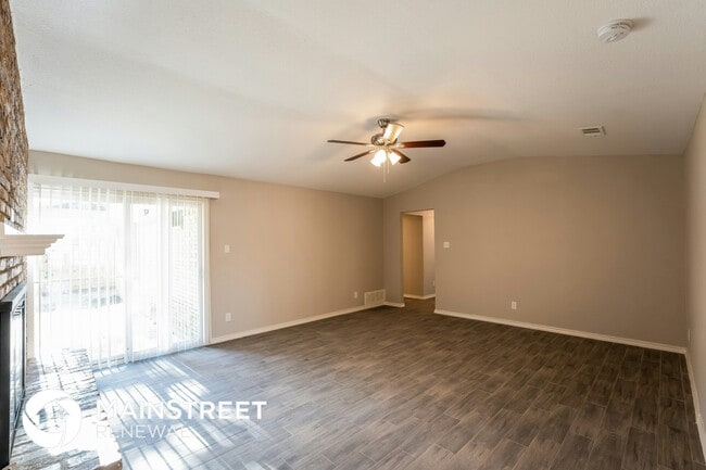 Photo - 217 Woodhaven Dr