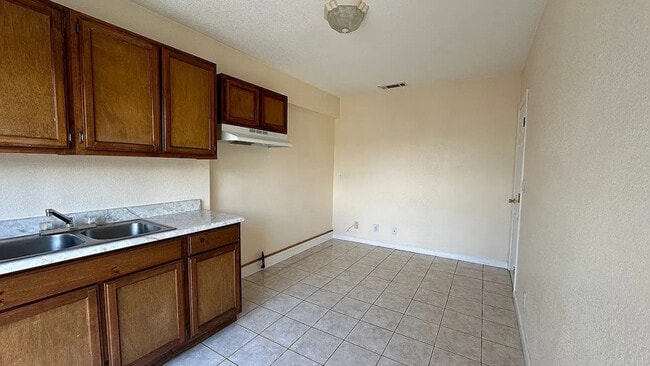Photo - 1787 Matchleaf Ave