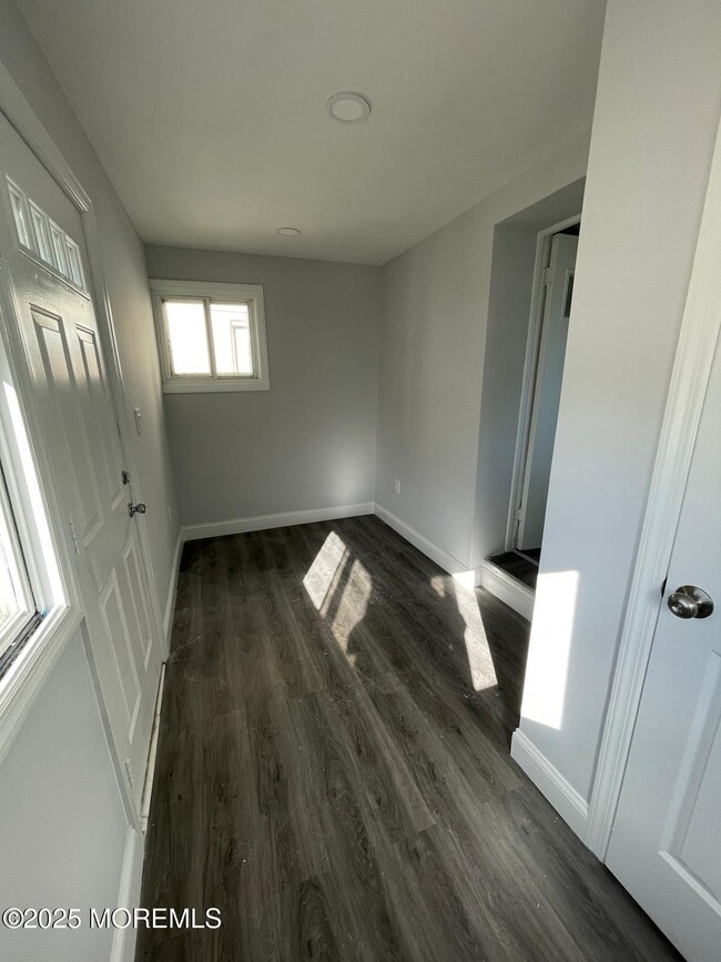 Photo - 405 Myrtle Ave