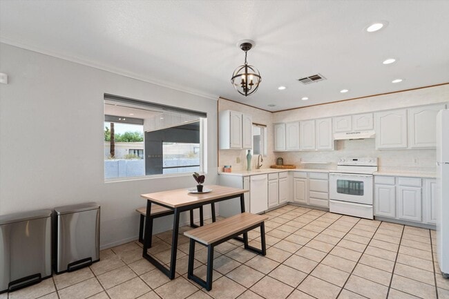 Photo - 1849 E Manhatton Dr