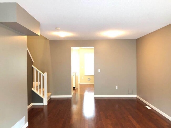 18883-18865 65 Ave