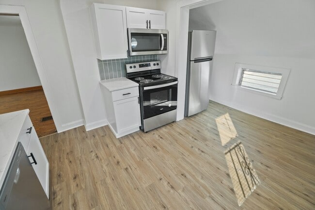 Photo - 337 Garfield Ave