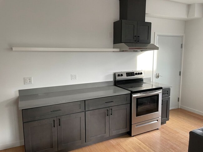 Photo - Viewing Schedule: Please call Shami at (415) 225-2543 to schedule a viewing. Unit C0