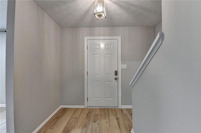 Photo - 3876 Meadow Creek Dr