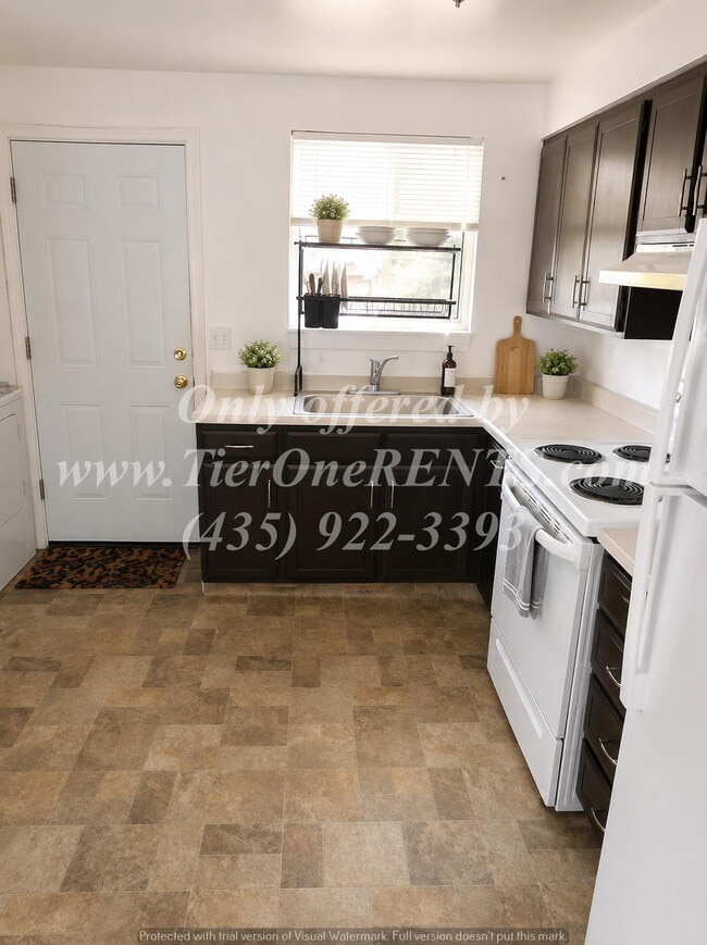 This property offers a NO DEPOSIT option available for qualified renters!