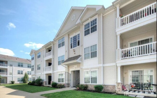 Photo - 113 Lionheart Ln