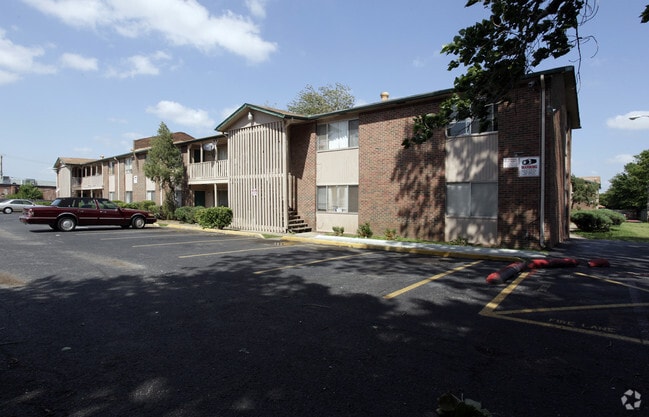 Wedgewood Court - Wedgewood Court Apartments