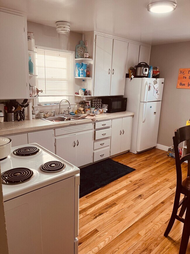 Photo - Beautifully Remodeled 2 Bedroom Apartment Across from UNC with In-Unit Laundry & A/C Unit 2120 10th Ave B