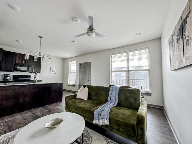 Photo - 111 E 4th St Unit ID1036795P