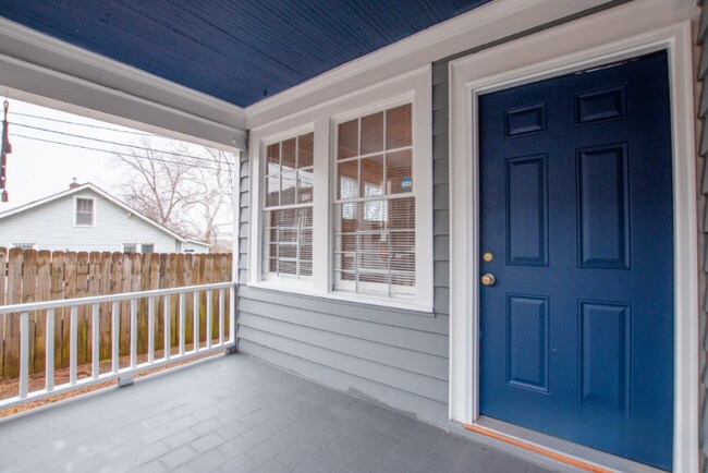 Photo - 43 Moreland Ave NE