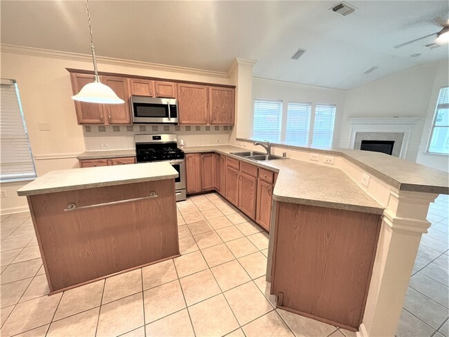 Photo - 3010 Calvert Crossing Ct