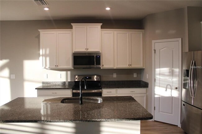 Photo - 6005 113th Terrace E