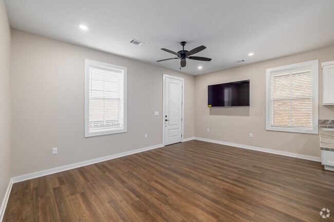 3BR, 3BA - 1,496SF - Living Room