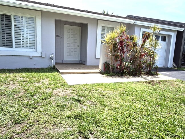 Photo - 5510 Lakewood Cir S