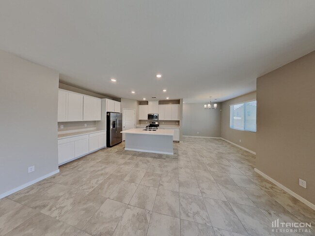 Photo - 2831 Lindsey Spgs St