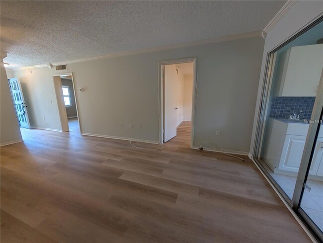 Photo - 13850 Oakwood Ln