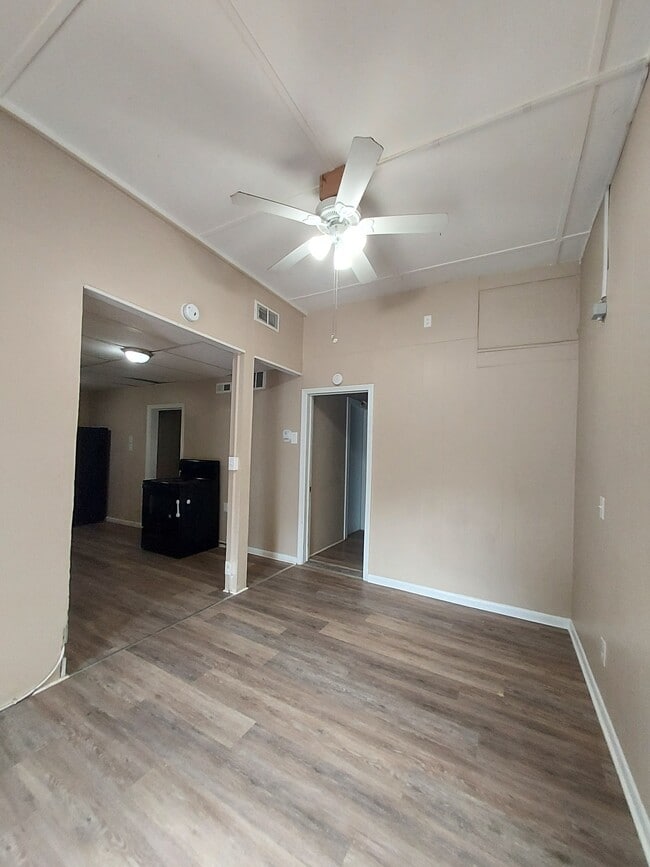 Photo - 401 N Mulberry St Unit C