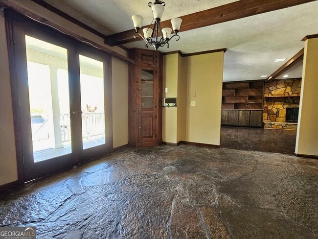 Photo - 150 Jefferson Blvd