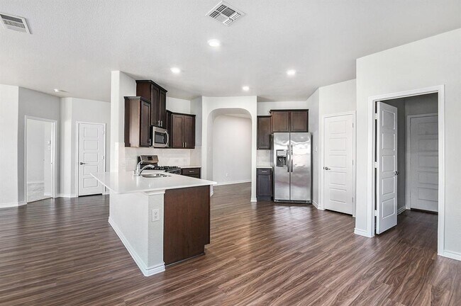 Photo - 4108 Spur Trail Dr