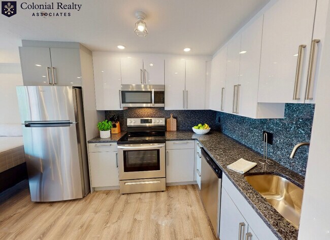 1026 Commonwealth Ave Unit 206