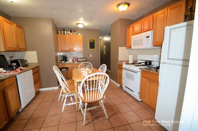 Photo - 86 Linden St Unit 1