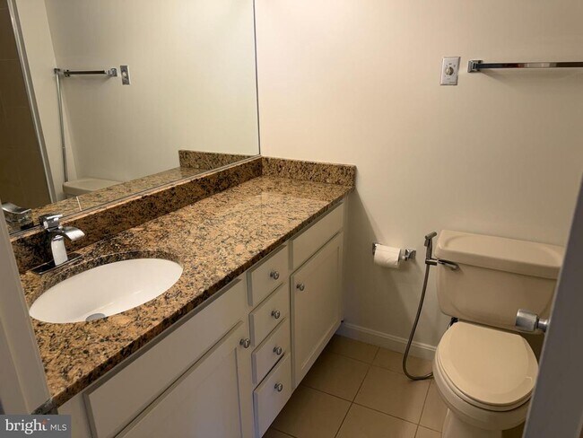 Photo - 2230 George C Marshall Dr Unidad 1219