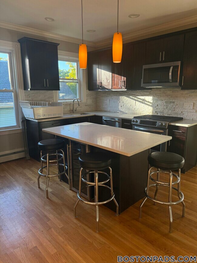 Photo - 12 Dorset St Unit 3