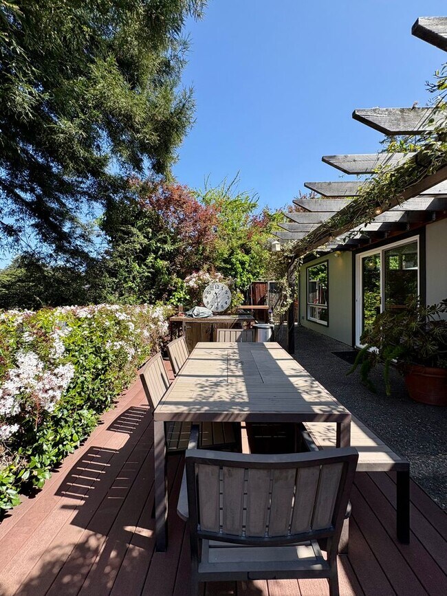 Photo - Charming 3bd/3ba Home With Cottage Mill Va...