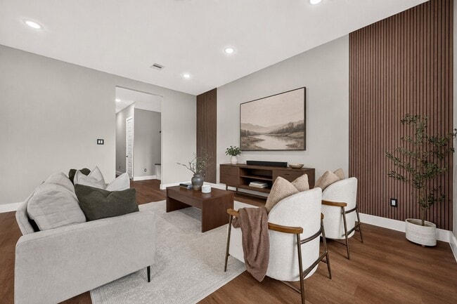 Photo - 703 Carol Lynn Dr